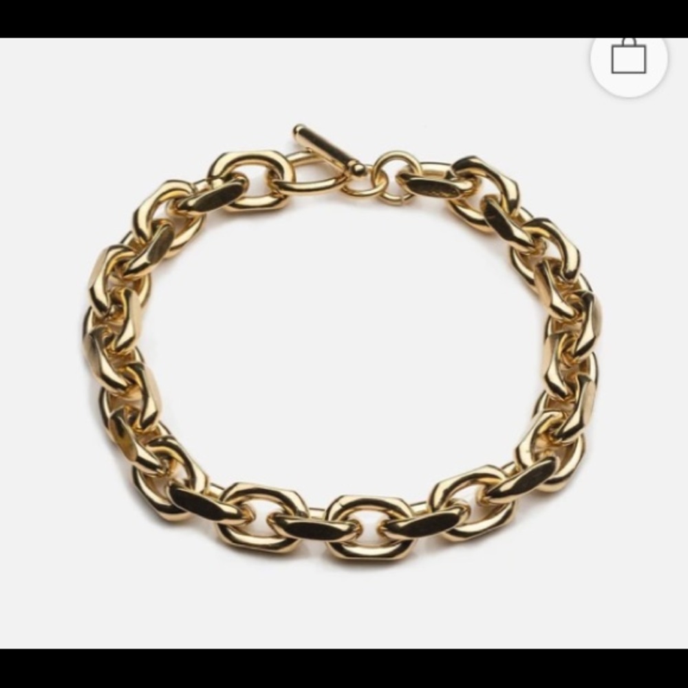Gold tone bracelet